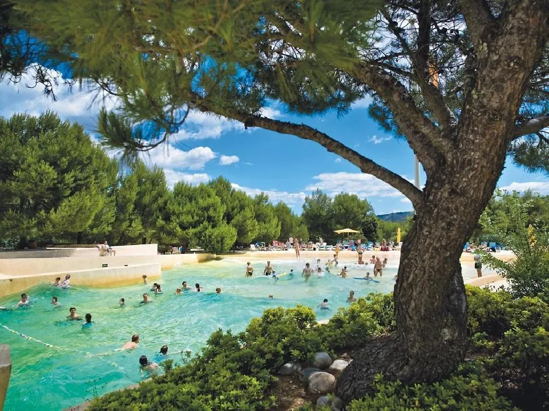 Villa Du Soleil En Provence Sur Le Domaine Du Golf De Pont Royal Mallemort 0*,  Frankrijk